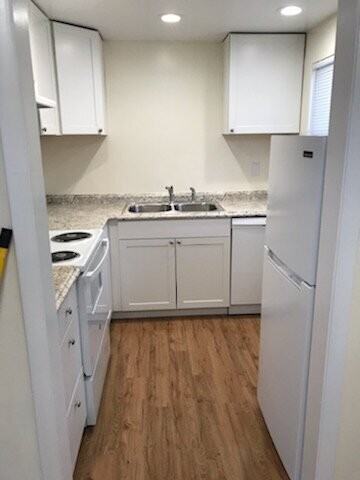 509 N Jupiter Ave - Photo 3 of 13