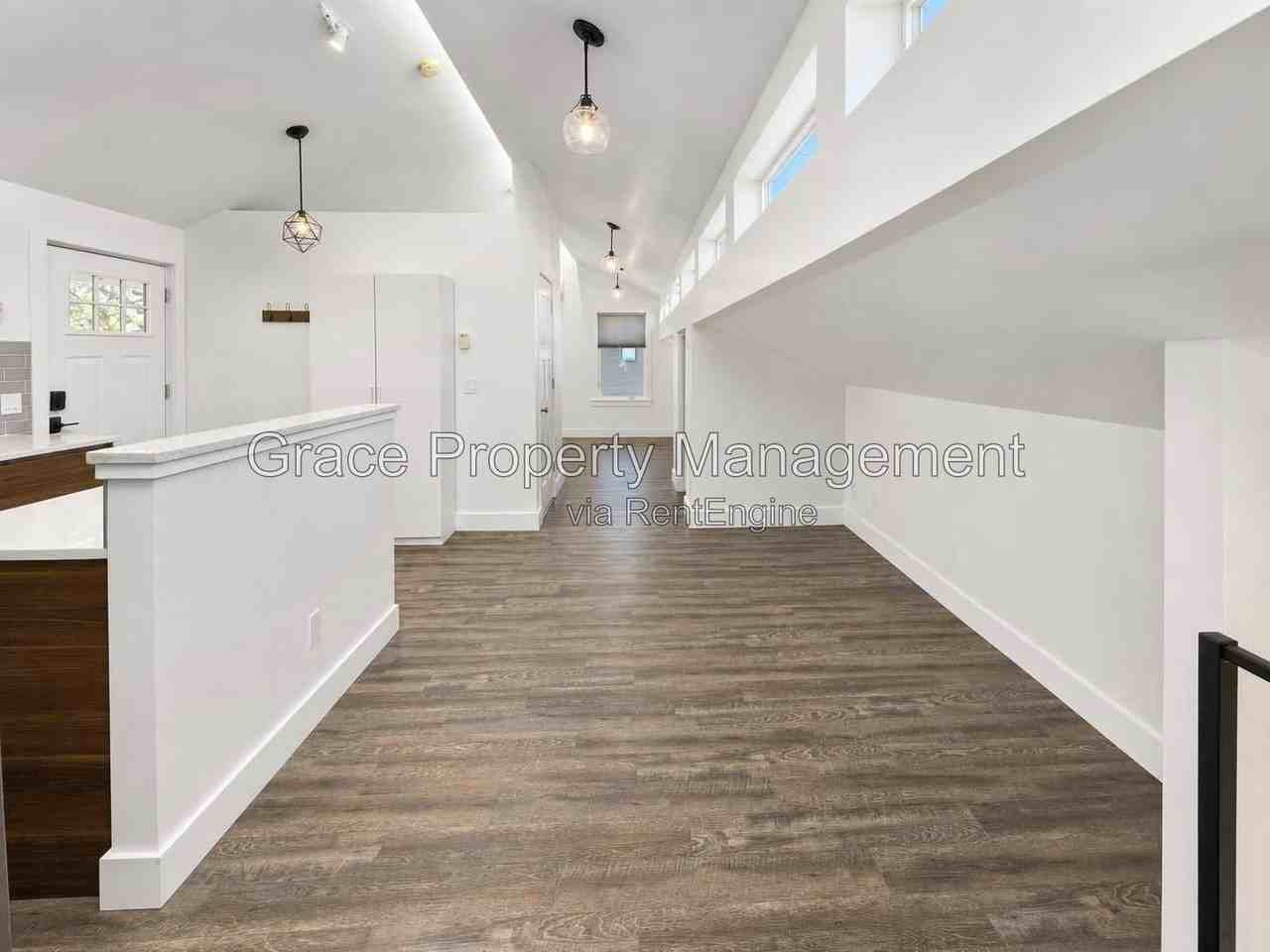4472 Newton St - Photo 7 of 18