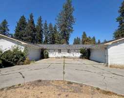 featured image of 2755 W Fairway Dr