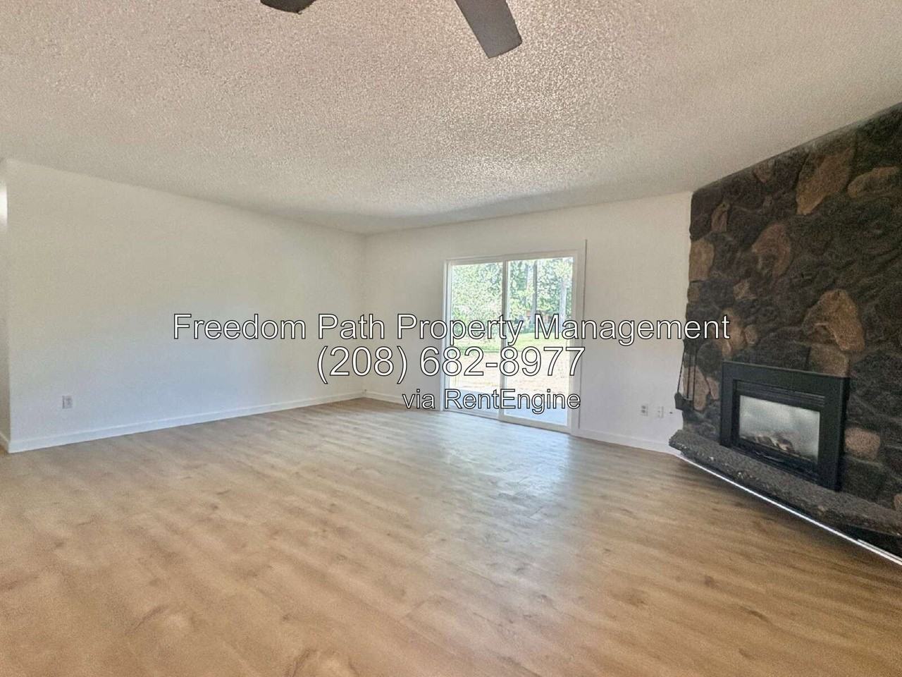 2755 W Fairway Dr - Photo 4 of 16