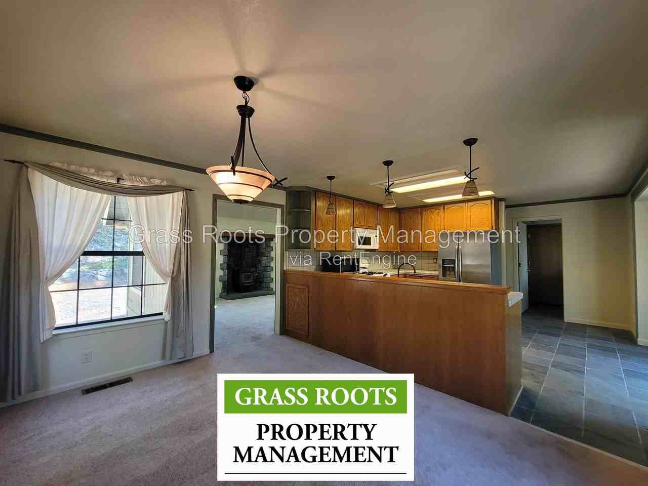 17060 Alexandra Way - Photo 4 of 8