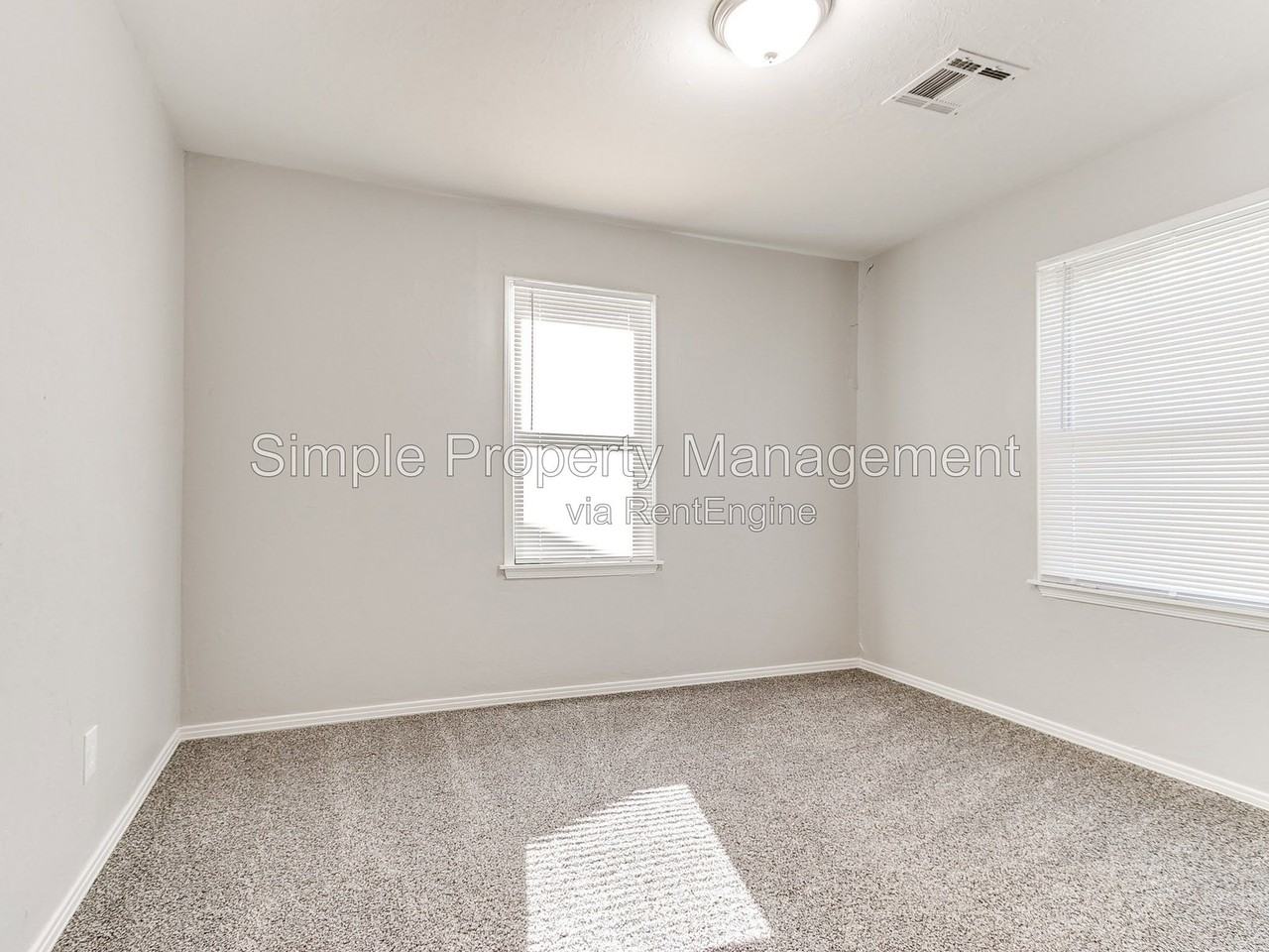 2221 Brighton Ave - Photo 5 of 10