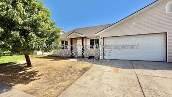featured image of 13904 N Cassia St
