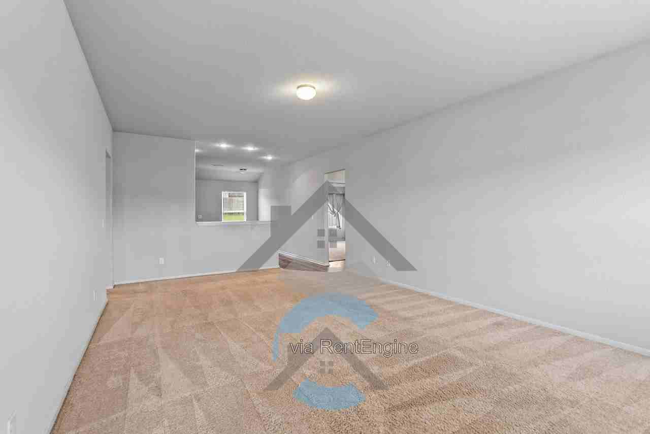 9 Summer Breeze Rd - Photo 2 of 16