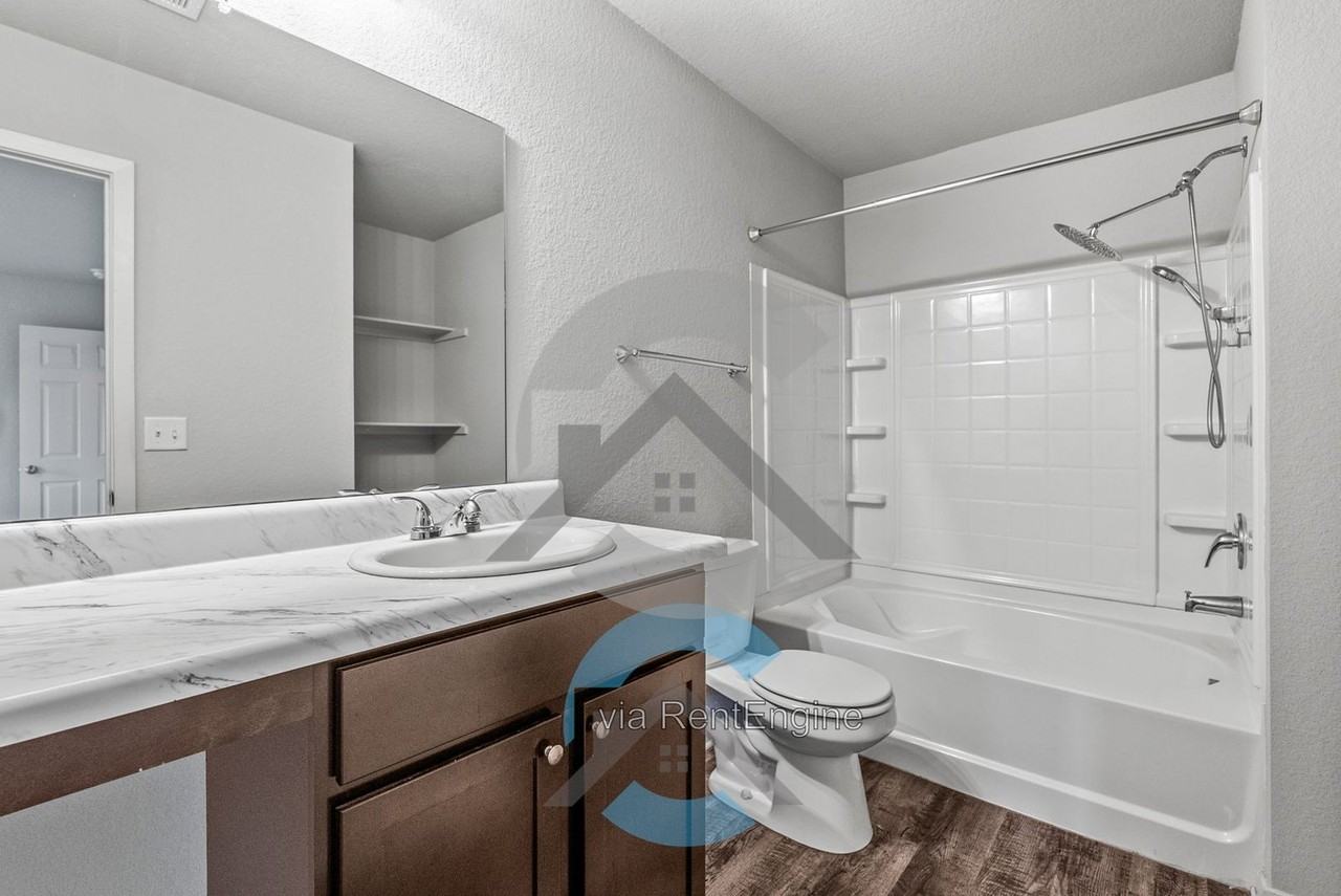 9 Summer Breeze Rd - Photo 7 of 16
