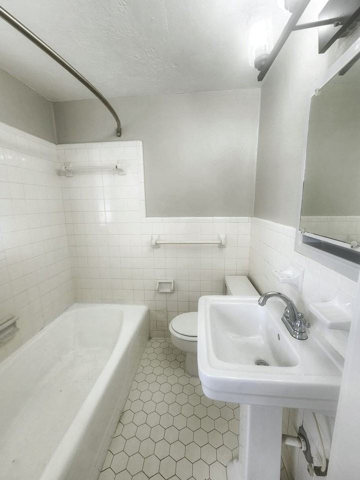 876 Mulberry St #1G - Photo 4 of 17