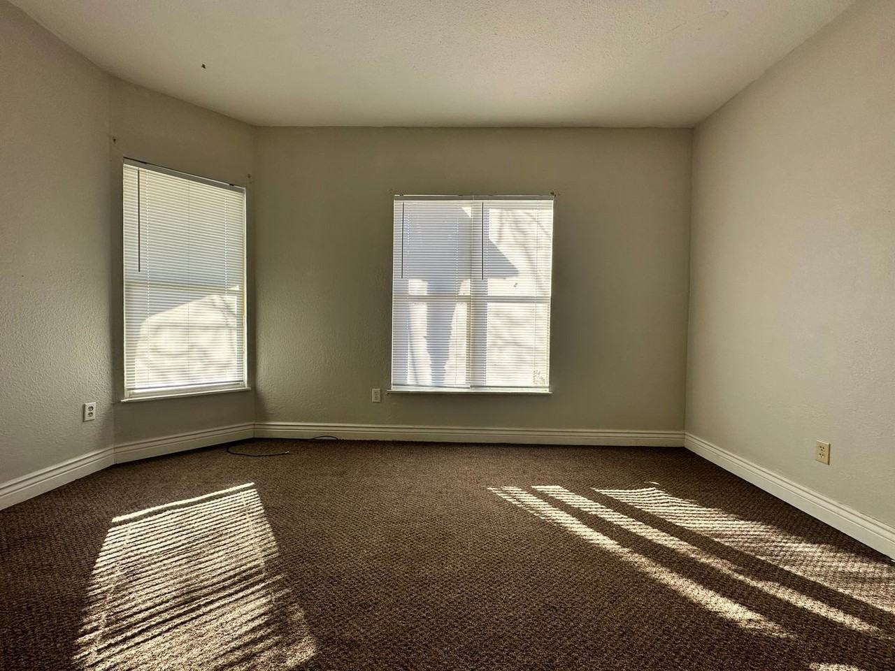 45 Mckinley Ave S - Photo 2 of 15