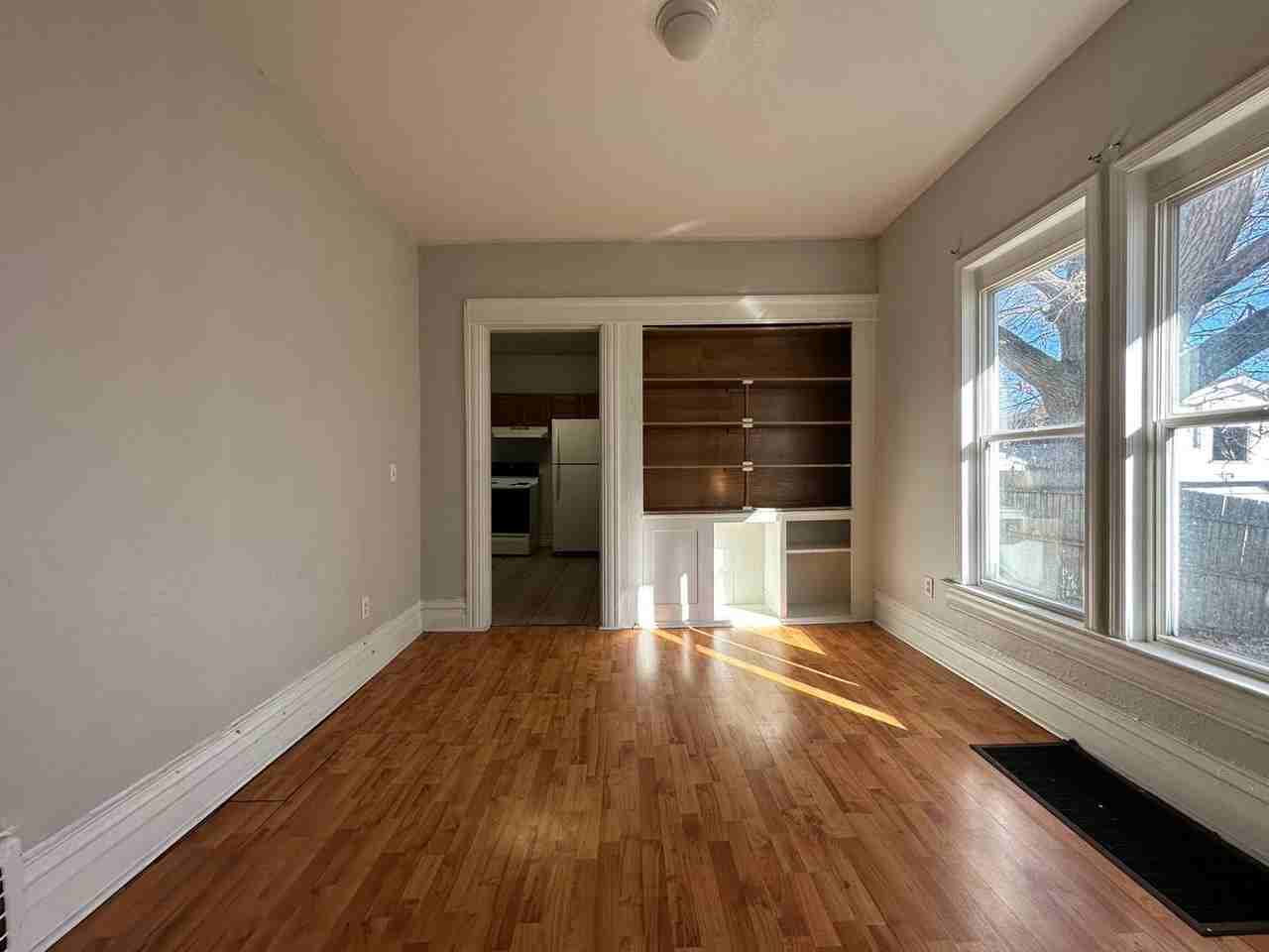 45 Mckinley Ave S - Photo 6 of 15