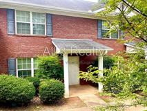 279 Christians Walk Unit B - Photo 1 of 1
