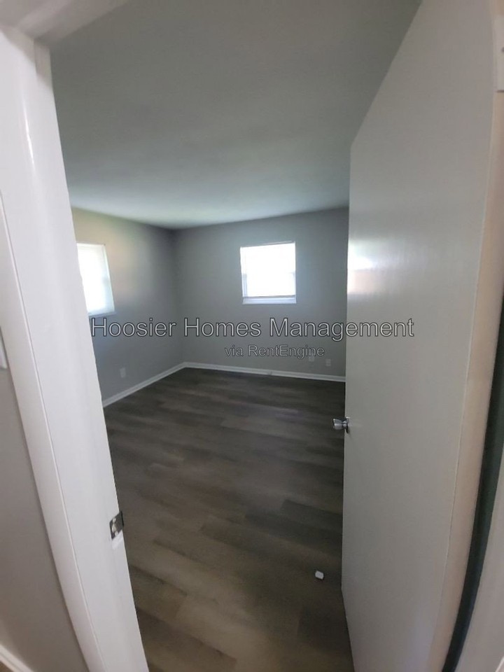 1520 E Stop 10 Rd - Photo 7 of 12