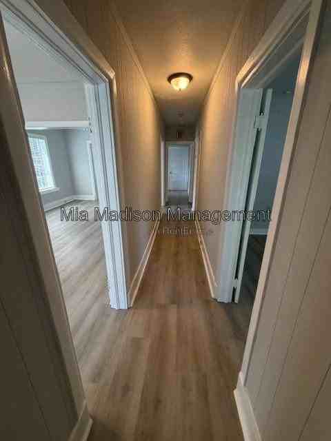 205 Mcintyre St - Photo 2 of 12