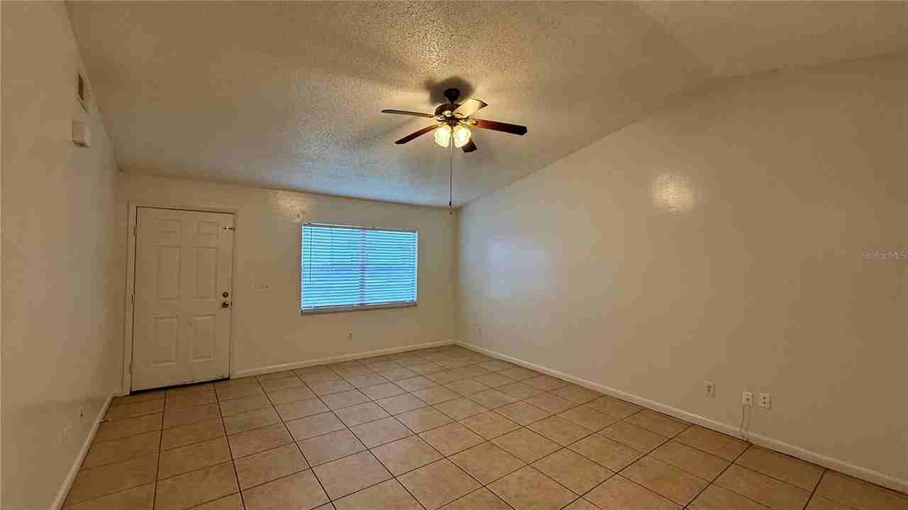 124 E 17th St - Photo 6 of 15