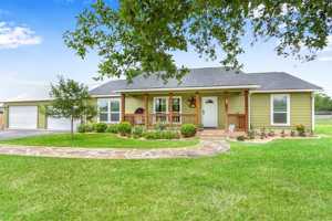featured image of 20051 Senior Rd