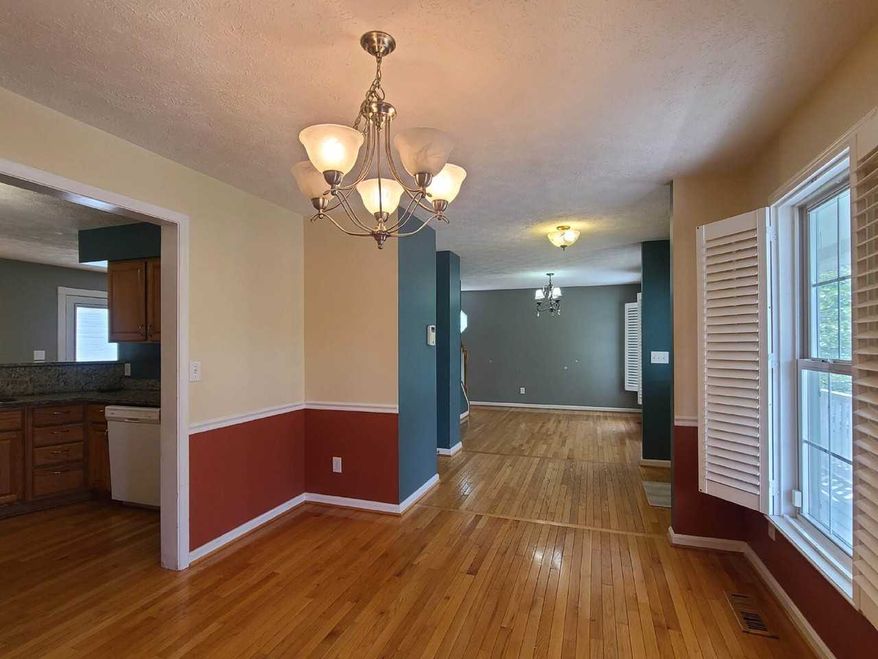 10 Lockwood Dr - Photo 4 of 44
