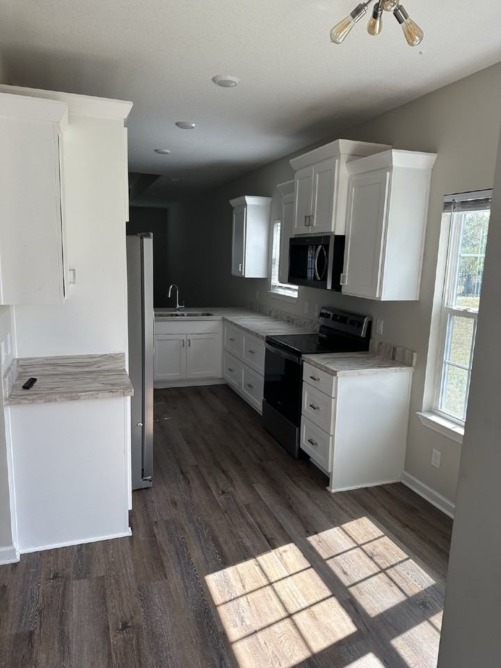 126 Hannah Dr - Photo 6 of 26