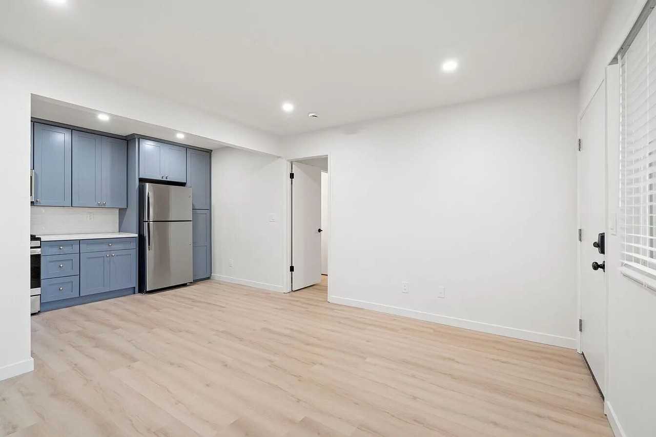 1578 13th St - Photo 2 of 17