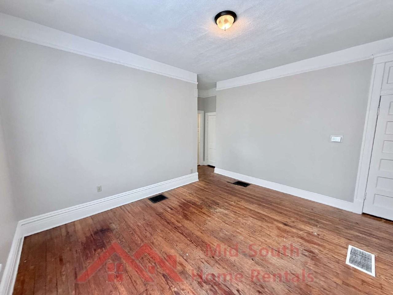 1277 Carr Ave Unit 2 - Photo 4 of 14