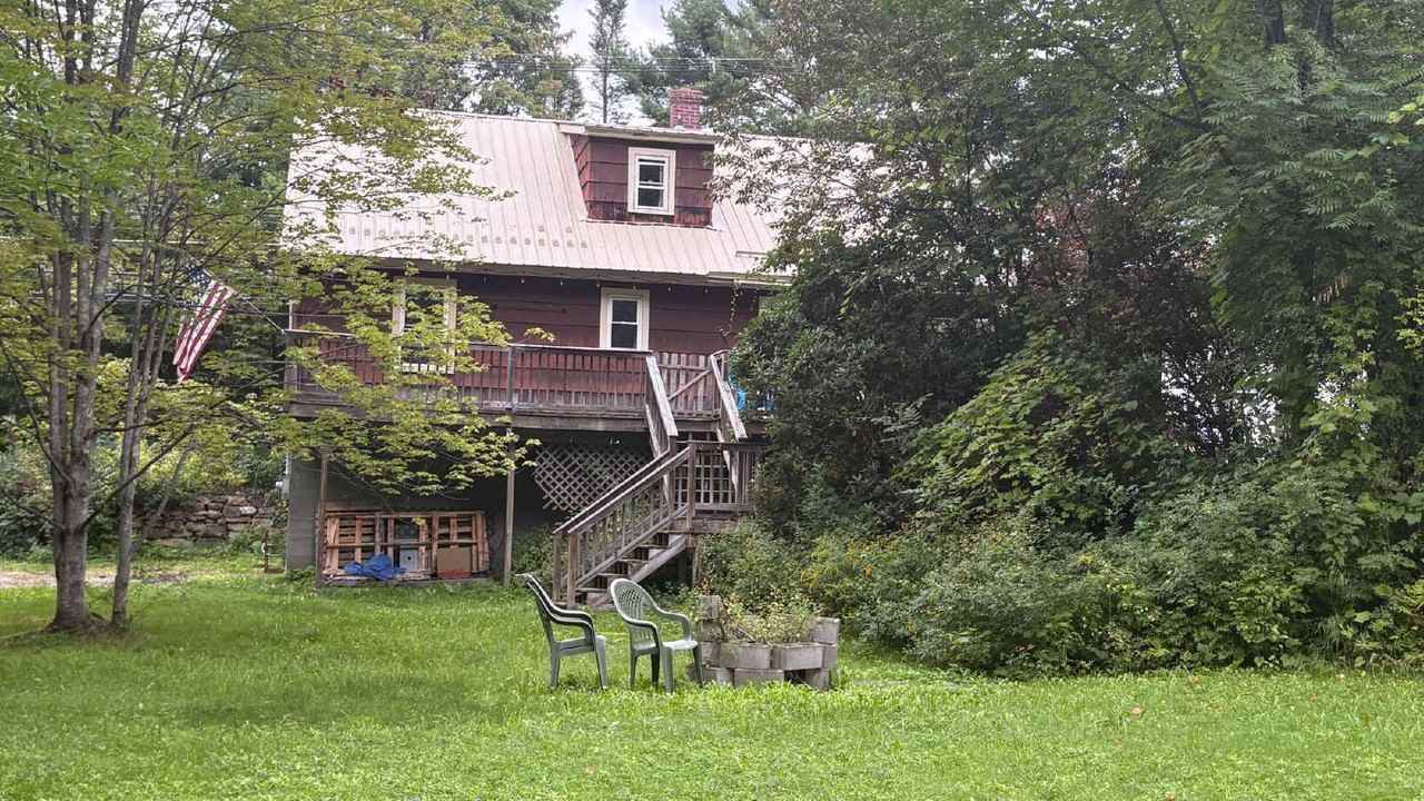 153 Highland St - Photo 5 of 21