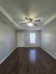 412 Eddy St - Photo 2 of 12