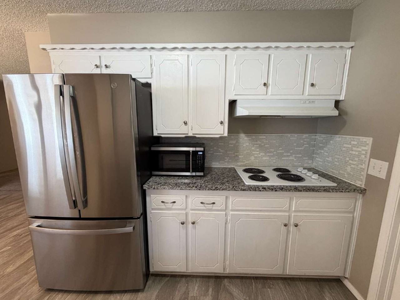 8213 Nw 36th Ter - Photo 3 of 17