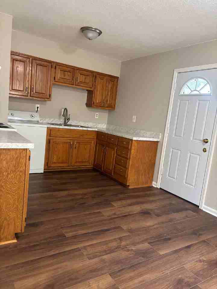 3775 Ashburn St - Photo 7 of 16
