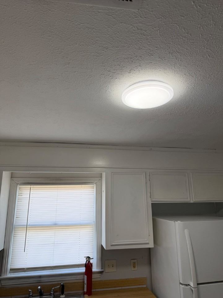 41 Northtown Rd #A - Photo 4 of 23