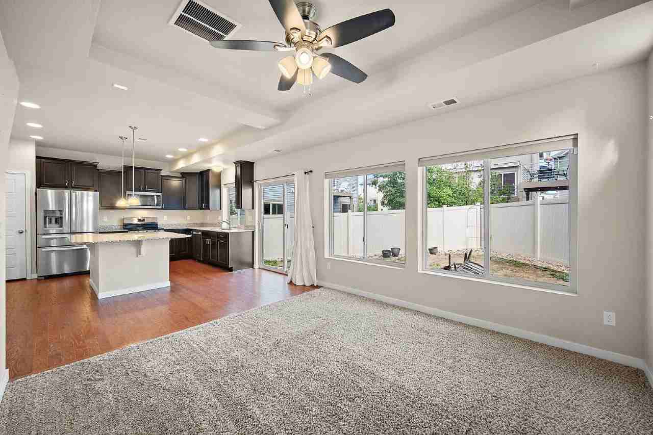 6221 John Muir Trl - Photo 4 of 43