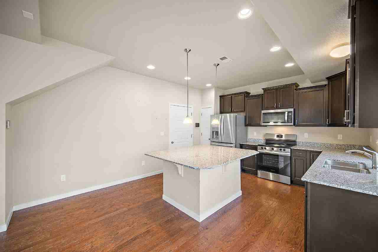 6221 John Muir Trl - Photo 6 of 43