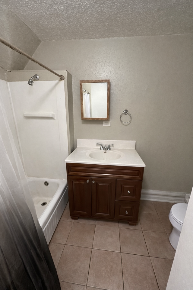 838 1/2 Menomonie St - Photo 6 of 12