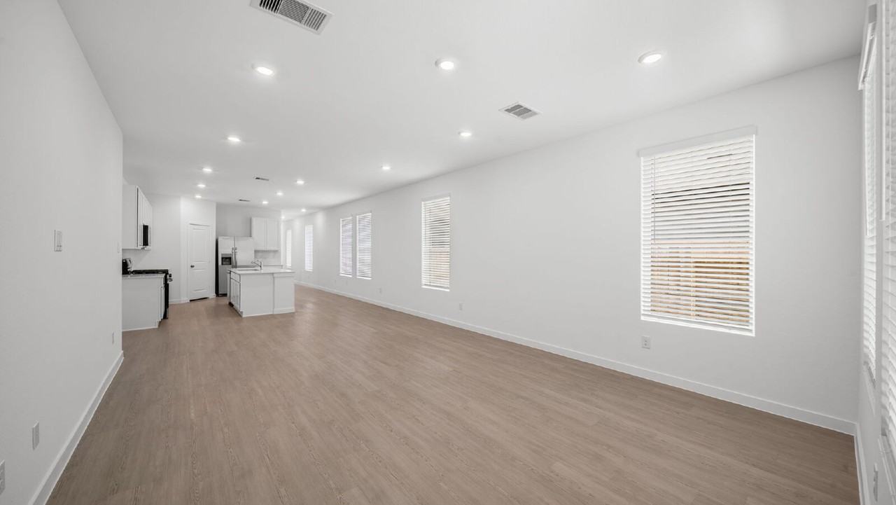 13111 Pine Trace St - Photo 7 of 19