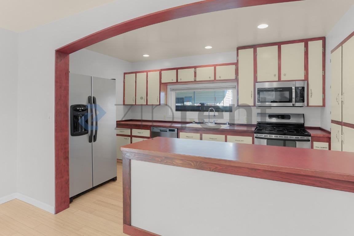 4505 S Thompson Ave - Photo 5 of 20