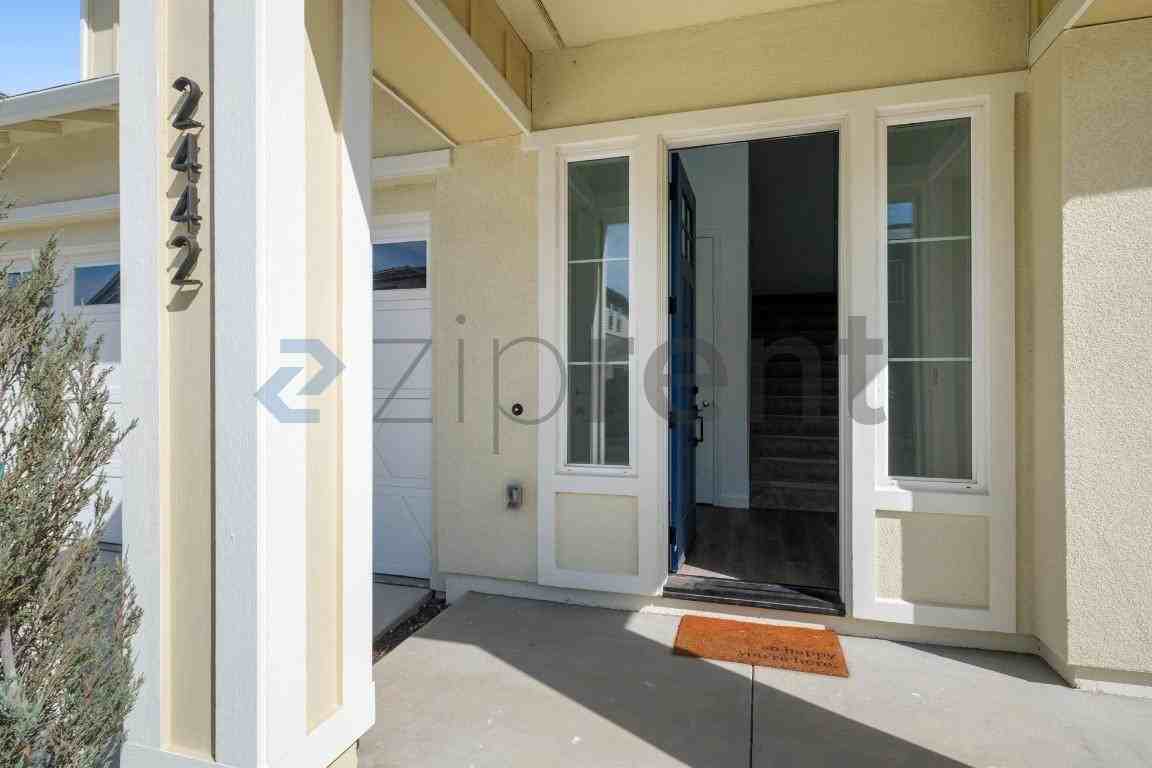 2442 Shore Vis - Photo 2 of 40