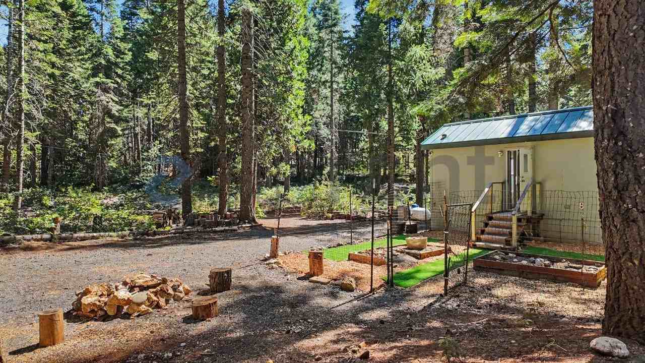 1033 Lovers Leap Road - Photo 5 of 31