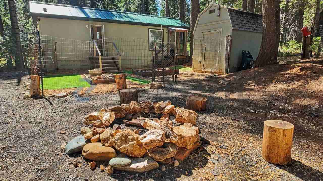 1033 Lovers Leap Road - Photo 7 of 31
