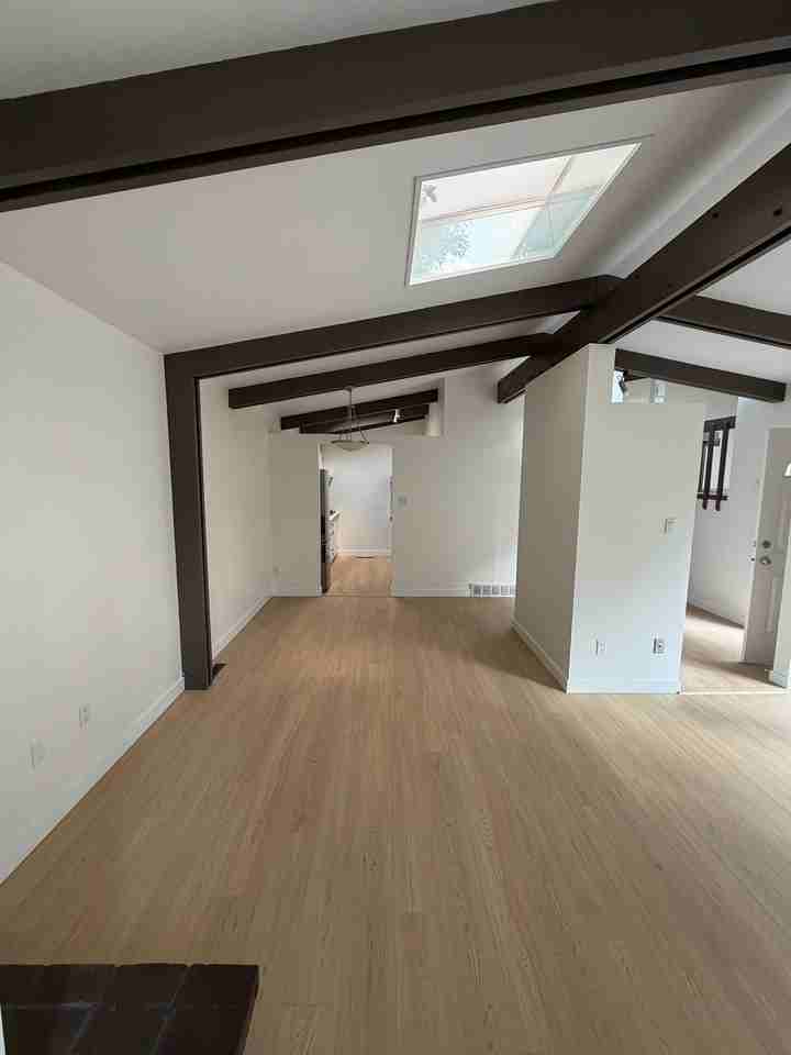 3522 40 Ave Sw - Photo 3 of 23