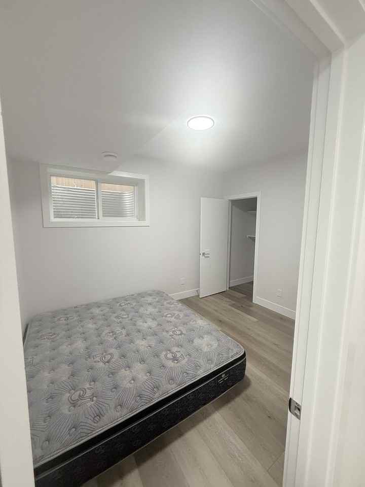5758 175b Ave Nw - Photo 4 of 10