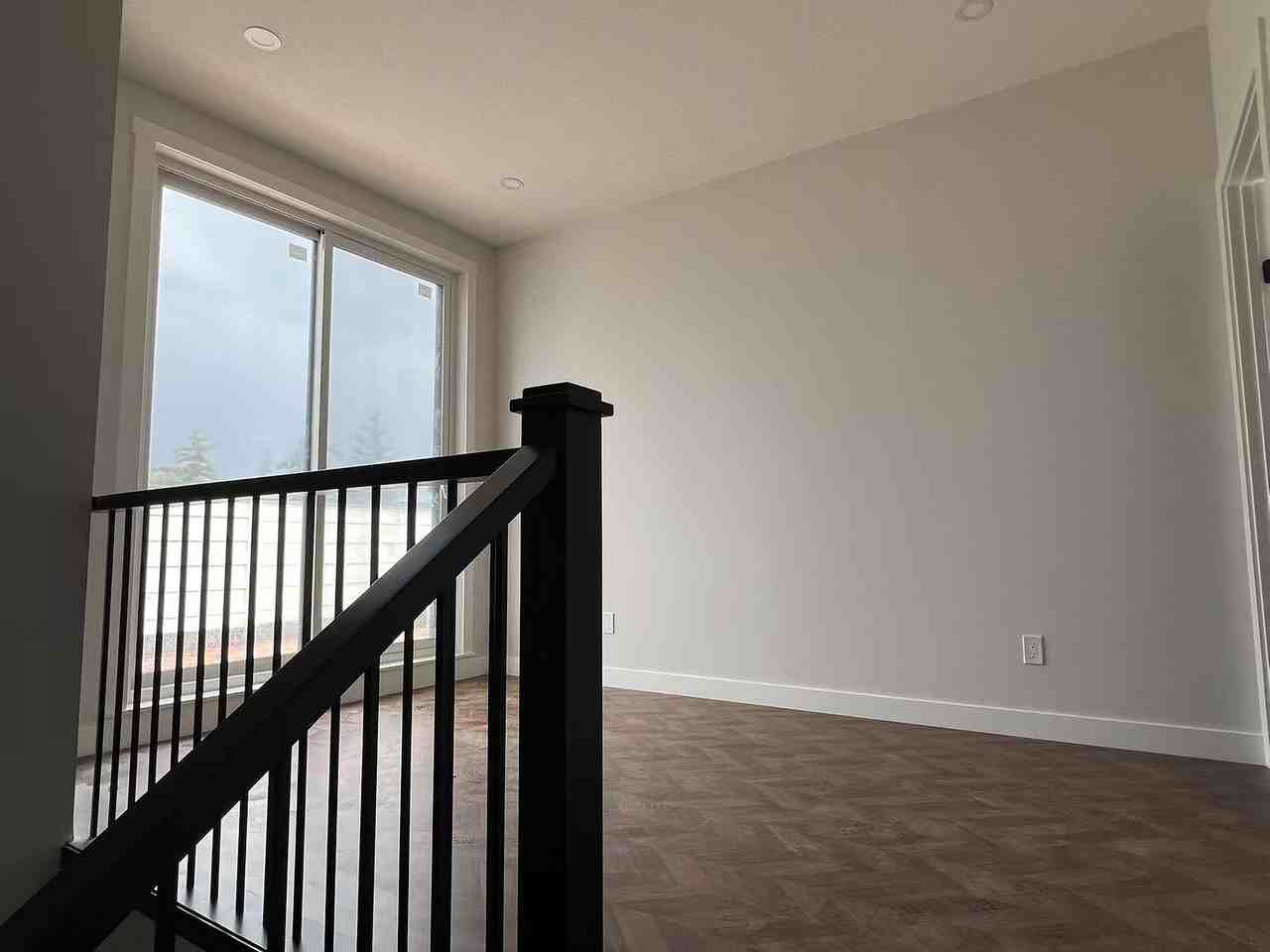 8332 - 8332 Bowglen Rd Nw - Photo 6 of 11