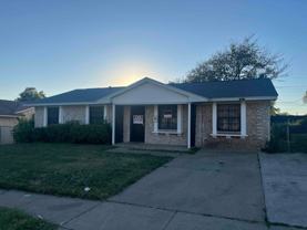 6427 Moonhill Dr - Photo 1 of 1