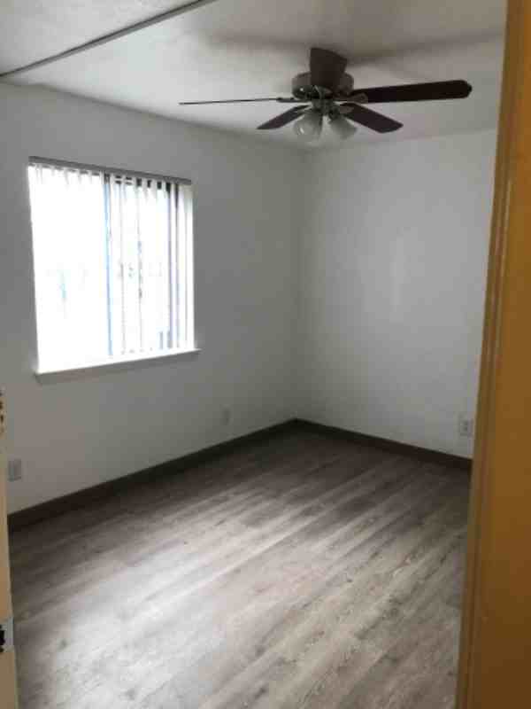 6427 Moonhill Dr - Photo 2 of 27