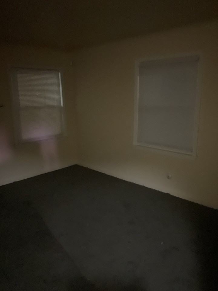 17303 Hoover St - Photo 3 of 34