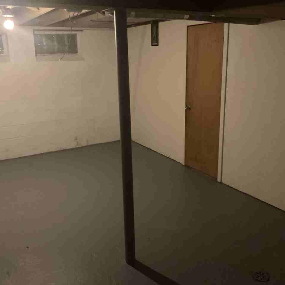 17303 Hoover St - Photo 6 of 34