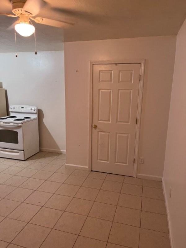 604 Columbia Ave #D - Photo 2 of 3
