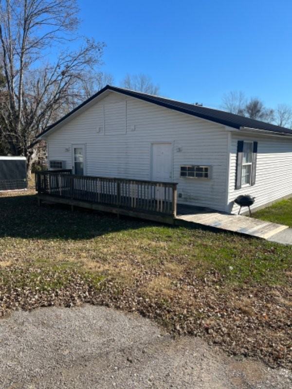604 Columbia Ave #D - Photo 3 of 3