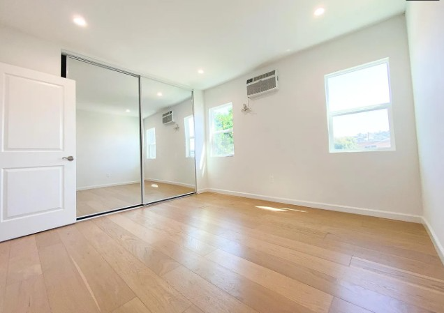 3003 1/2 S Cloverdale Ave #0 - Photo 5 of 26