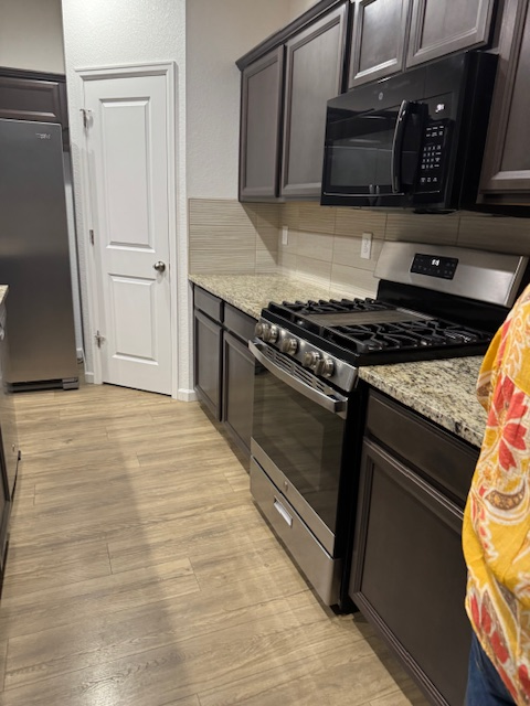 82 Homestead Way - Photo 3 of 14