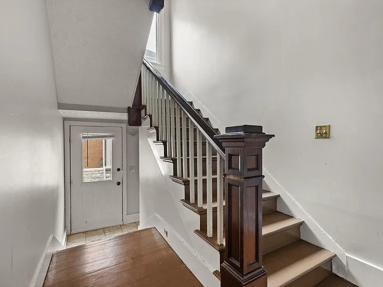 454 W Broadway St #3 - Photo 2 of 12