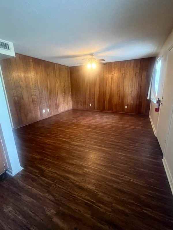 318 Holland St #C - Photo 2 of 8