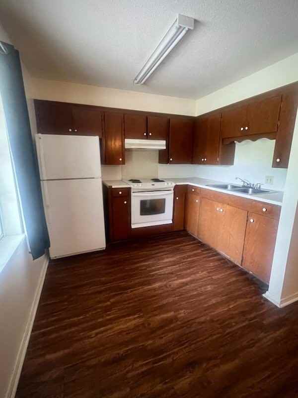 318 Holland St #C - Photo 3 of 8