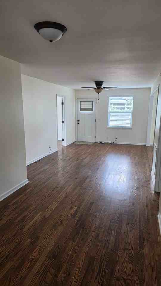 1006 Stainback Ave - Photo 6 of 11