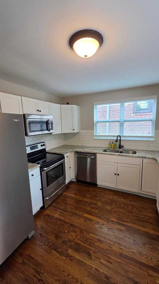 1006 Stainback Ave - Photo 7 of 11